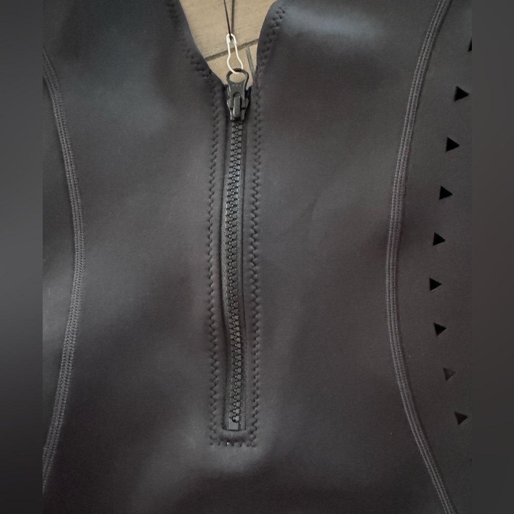 GIGI C Black Zip-Front One-Piece Swimsuit - Picture 5 of 16